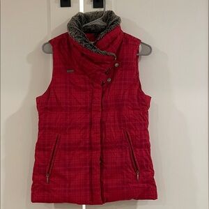 Cozy Red Plaid Women's Vest with Faux Fur Collar
